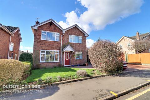 4 bedroom detached house for sale - Meadowside, Stoke-On-Trent