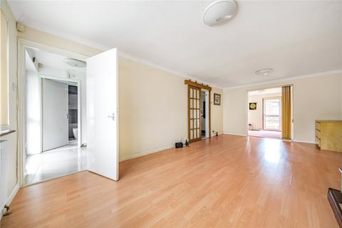 4 bedroom semi-detached house for sale - East Crescent, New Southgate, London, N11