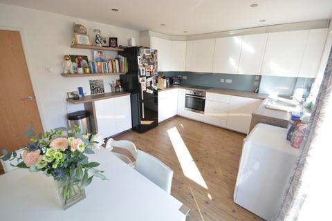 2 bedroom end of terrace house for sale - Coventry Close, Corfe Mullen BH21