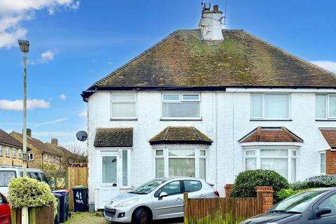 3 bedroom semi-detached house to rent, Western Avenue, Herne Bay, CT6 8UF