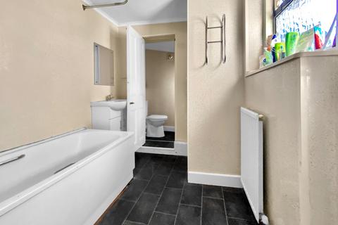 24 Stonebridge Road, Northfleet, Gravesend, DA11 9DR