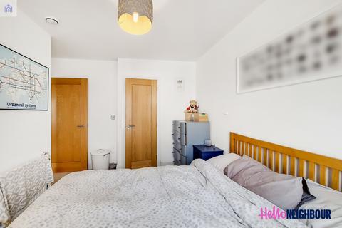 2 bedroom apartment to rent - Wadham Mews, London, SW14