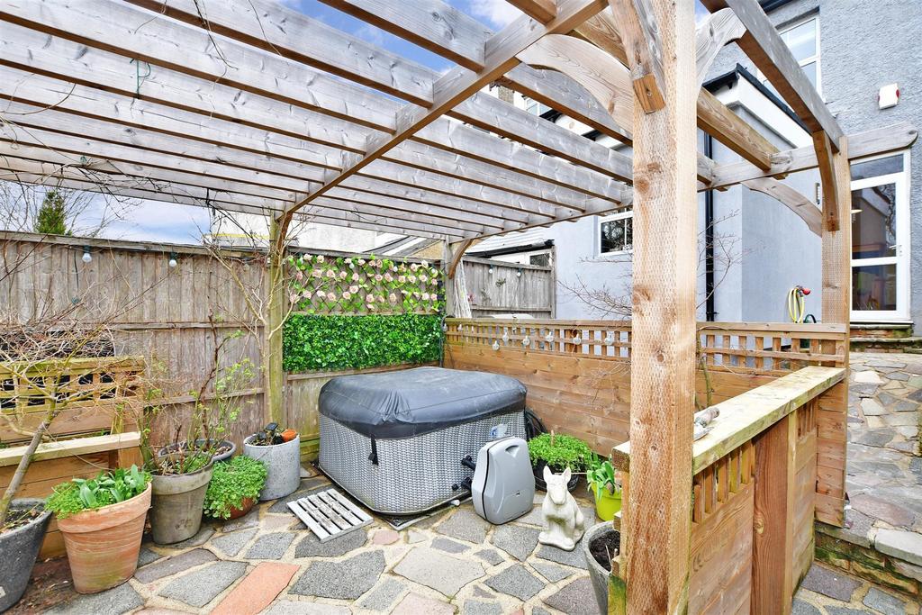 Patio / Decking