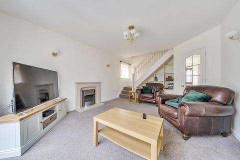 3 bedroom semi-detached house for sale - Judds Close,  Witney,  OX28