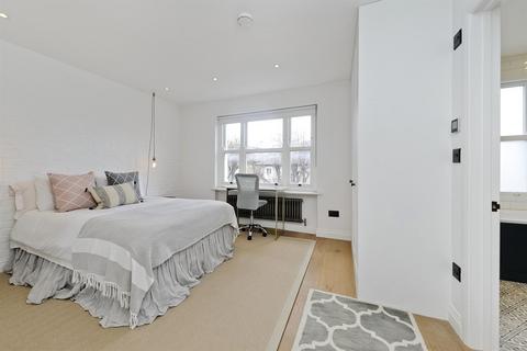 2 bedroom flat to rent, Aldridge Road Villas, London, W11