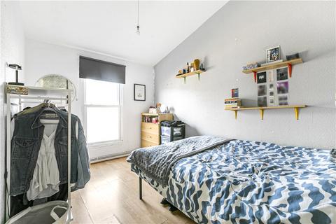 4 bedroom end of terrace house to rent, Lord Holland Lane, Myatts Fields South, London, SW9