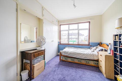 116 Langley Way, West Wickham, BR4 0DS