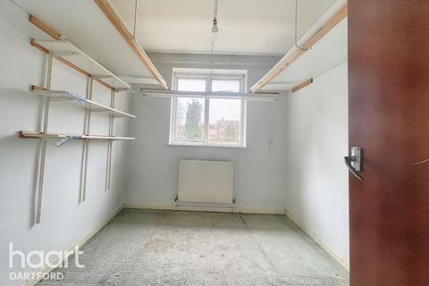74 Main Road, Sutton At Hone, Dartford, DA4 9EU