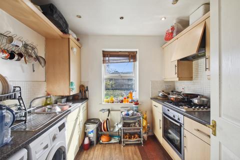 2 bedroom flat for sale, Chadwell Heath, RM6