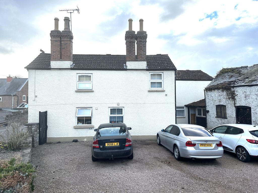 Flat, Wilton Post Office, Wilton... 2 bed flat £600 pcm (£138 pw)