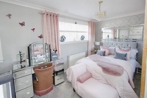 10 Cameron Drive, Alexandria, G83 0JT