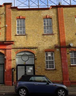 29 Warple Way, London, W3 0RX