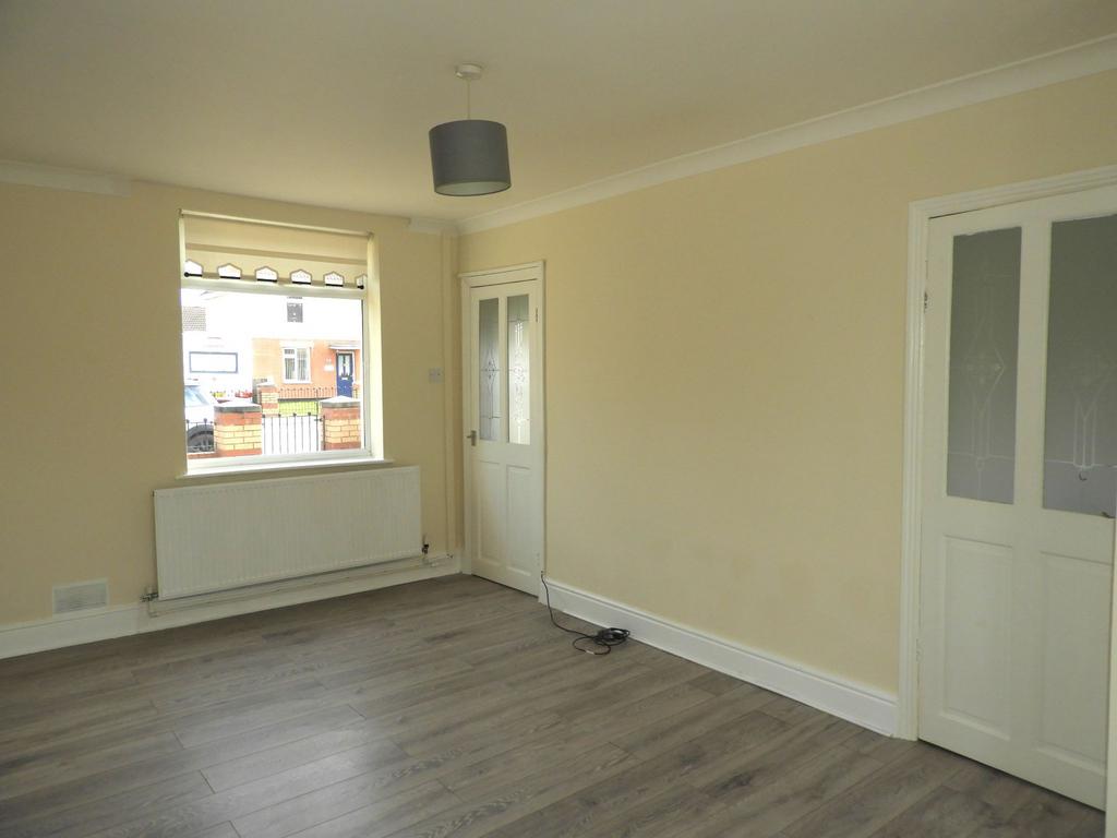 The Avenue,Bentley,Doncaster, DN5 3 bed semidetached house £650 pcm