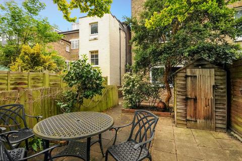 9b Ringford Road, London, SW18 1RP