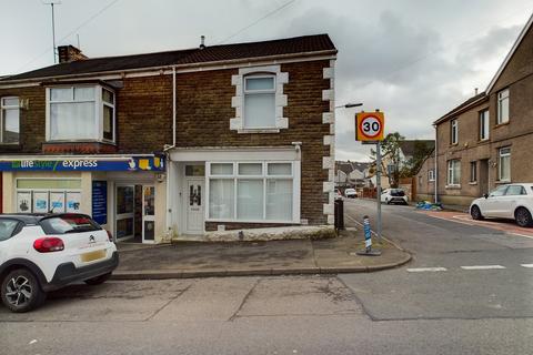 3 bedroom end of terrace house for sale - Middle Road, Gendros, Swansea, SA5