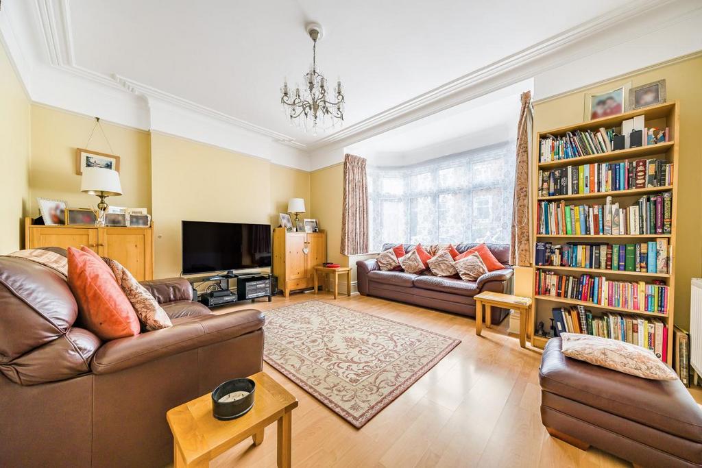 Wendover Road, Bromley 5 bed semidetached house £899,999