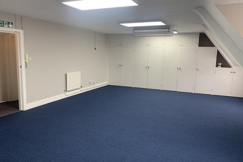 Office to rent - Office (West) Second Floor, Royal Mews, St Georges Place, Cheltenham, GL50 3PQ