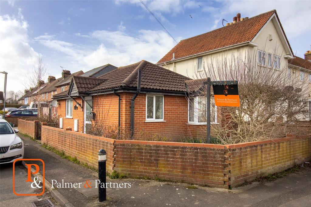 Ratcliffe Road, Colchester, Essex, CO3 1 bed bungalow for sale £185,000