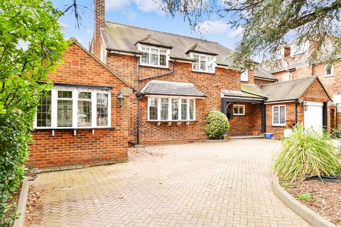 4 bedroom detached house for sale - High Road, Chigwell, Essex