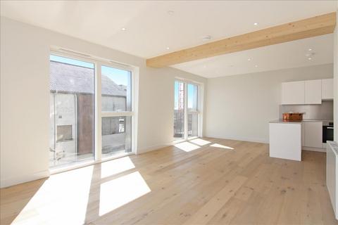 Flat 14, Boiler House, 2 Material Walk, Hayes, UB3 1DZ