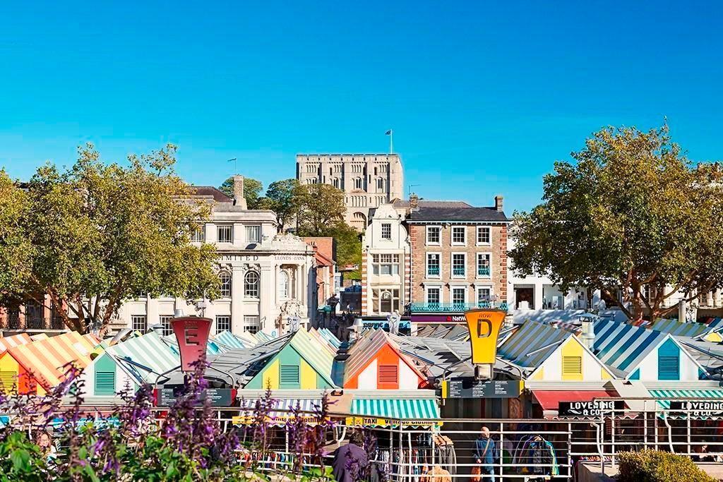 Norwich 7 miles
