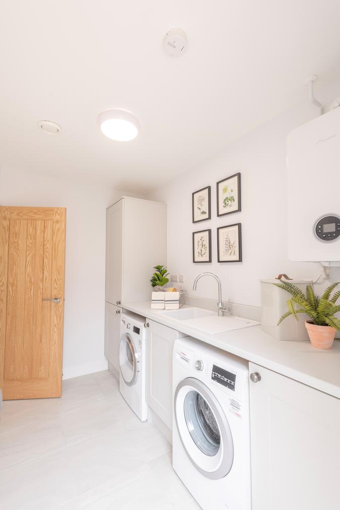 Showhome Utility Example