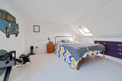 37 Thirsk Road, Mitcham, CR4 2BL