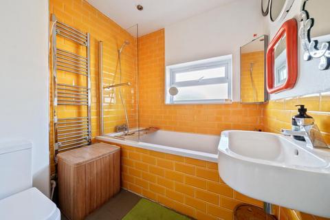 37 Thirsk Road, Mitcham, CR4 2BL