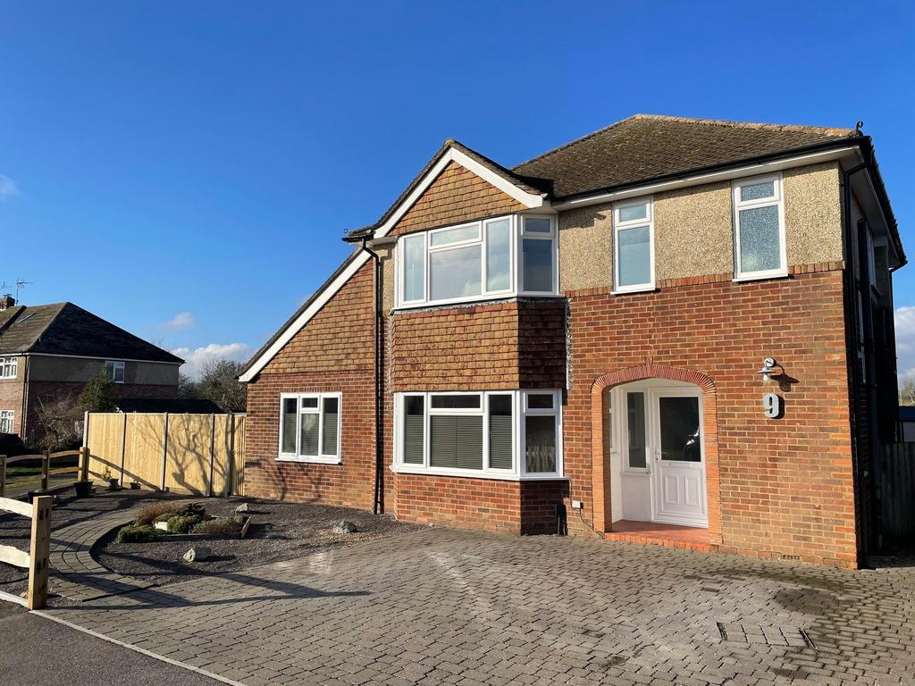Newlands Close, Hassocks, BN6 3 bed detached house £760,000