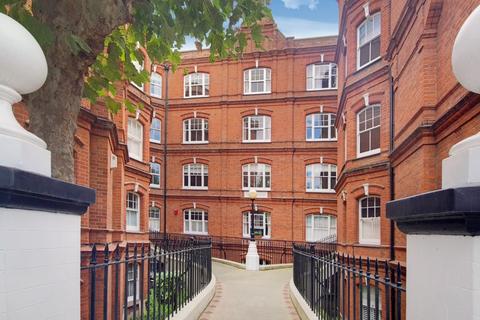 3 bedroom flat to rent, Queen's Club Gardens, London, Greater London, W14