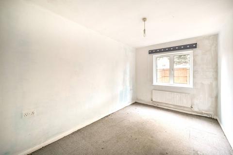 23 Ivybridge Close, Twickenham, TW1 1EA