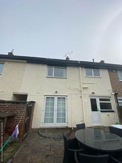 3 bedroom terraced house to rent - 21 Browning Drive