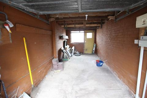 2 bedroom bungalow to rent, Mile Lane, Bury, BL JE