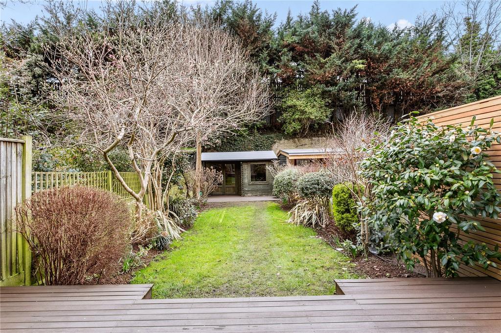 Cleveland Gardens, Barnes, London 3 bed terraced house £1,695,000