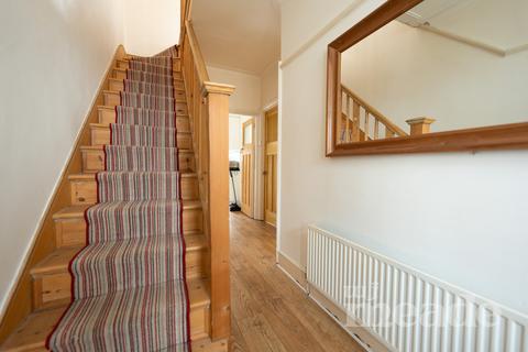 3 Rushcroft Road, London, E4 8SG