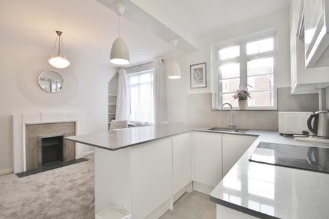 2 bedroom flat to rent, Latymer Court, Hammersmith Road, Hammersmith, W6