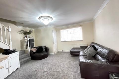 3 bedroom terraced house for sale, Waarden Road, Canvey Island