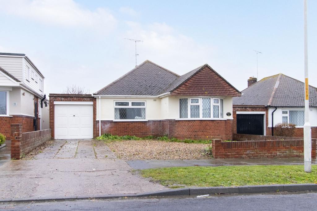 Botany Road, Broadstairs, CT10 3 bed detached bungalow for sale £449,000
