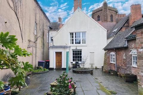 1 bedroom property to rent, Church House, 93 High Street