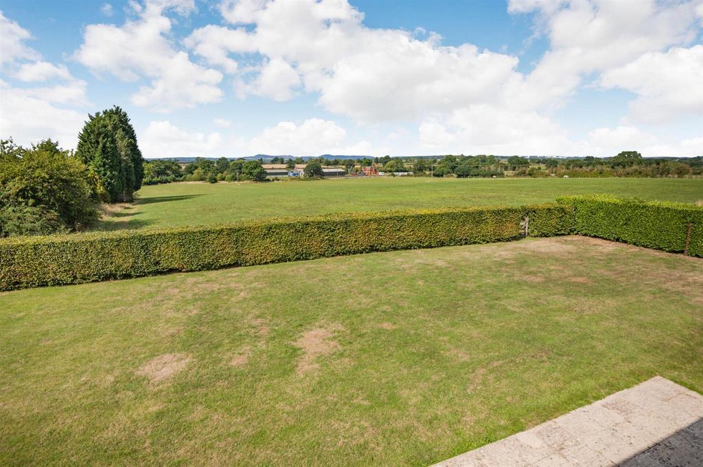 Droitwich Road Martin Hussingtree... 4 bed detached house for sale £