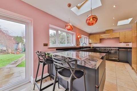 2 Derrymore Road, Willerby, Hull, HU10 6ES