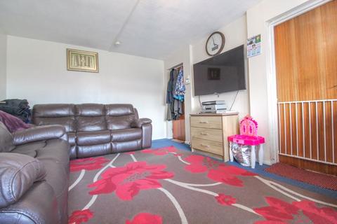 2 bedroom flat for sale - Brook Street, Luton LU3