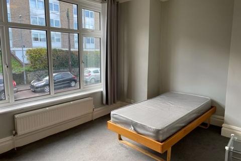 Mixed use for sale - Downs Road, Luton LU1