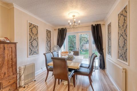 55 Haslucks Croft, Shirley, Solihull, B90 2EQ