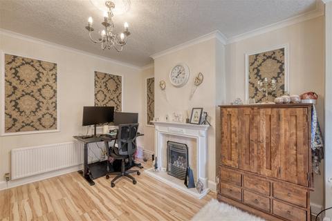 55 Haslucks Croft, Shirley, Solihull, B90 2EQ