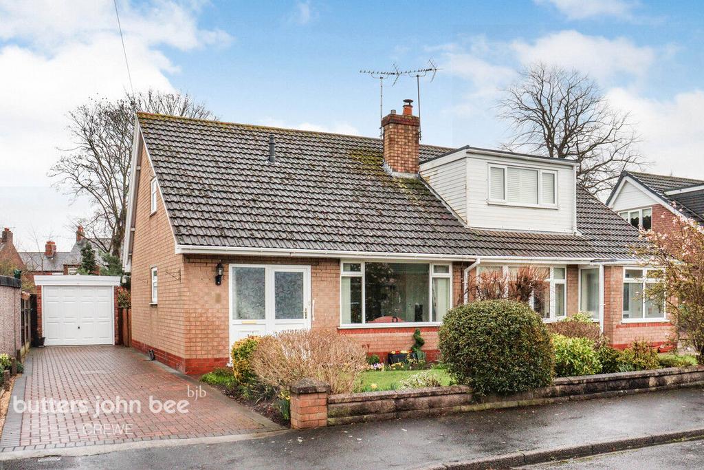 Attwood Close, Crewe 2 bed semi-detached bungalow for sale - £200,000