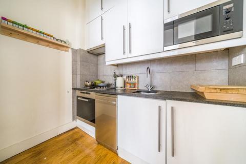 1 bedroom flat for sale - Campden Hill Gardens,  Notting Hill,  W8