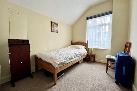 43 Stanhope Road, Northampton, NN2 6JU