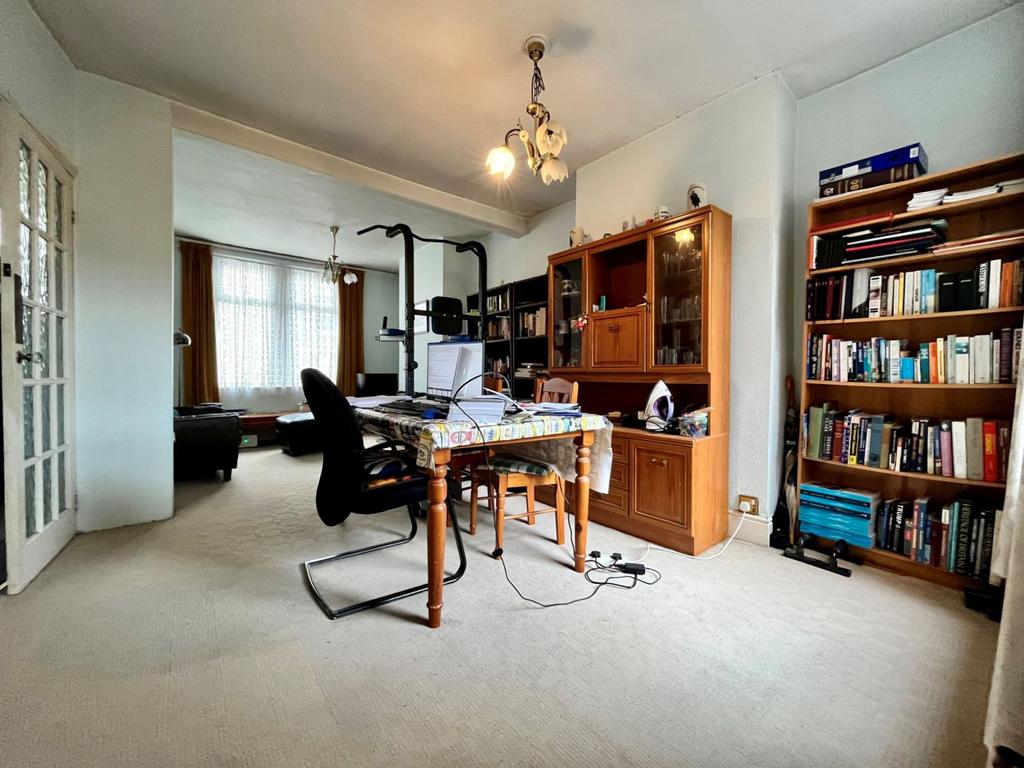Lounge/dining room