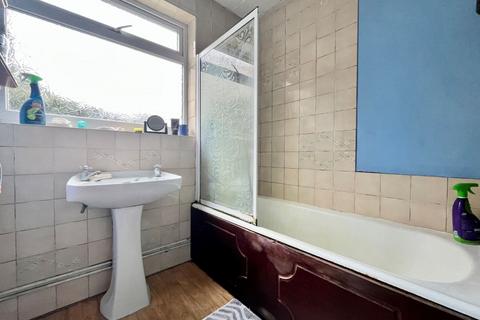 43 Stanhope Road, Northampton, NN2 6JU
